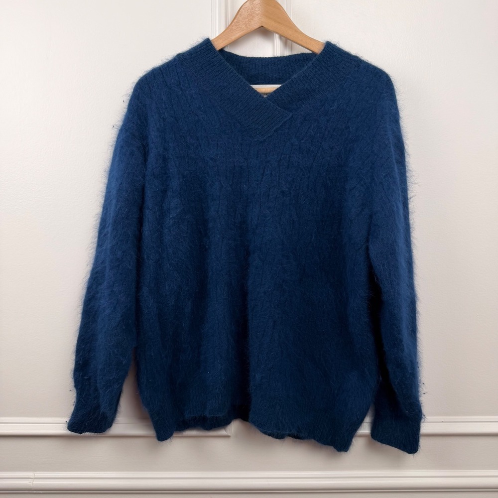 BJ Kristen Vintage Angora Rabbit Hair Blend Fuzzy V-Neck Sweater Womens‎ Size M